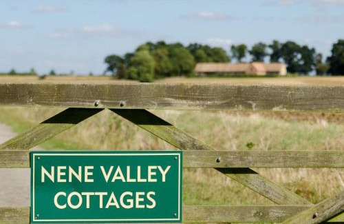 Clopton House | Len Cottage