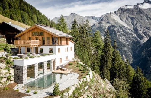 Soelden Ski Chalet | Leni Mountain Chalet