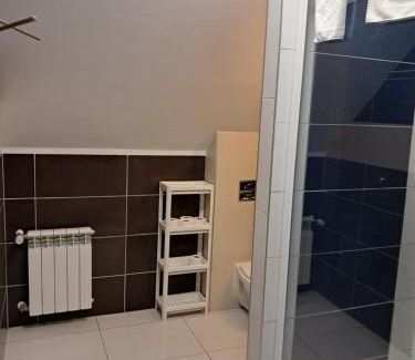 Zary Apartment | Leon's Rooms