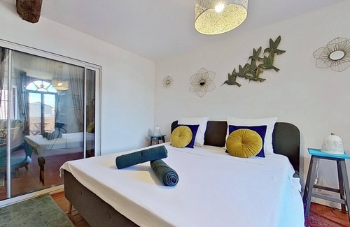 Luc-sur-Orbieu Bed & Breakfast | Les 2 Drôles d'Oiseaux Bed & Breakfast between Carcassonne and Narbonne