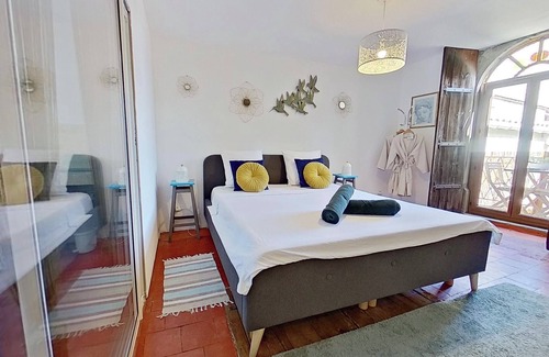 Luc-sur-Orbieu Bed & Breakfast | Les 2 Drôles d'Oiseaux Bed & Breakfast between Carcassonne and Narbonne