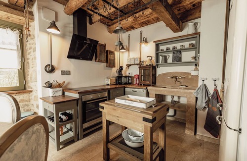 Saint-Jean-Ligoure House | Les 3 Clefs de GaYa