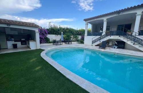 Caveirac Apartment | Les Acacias