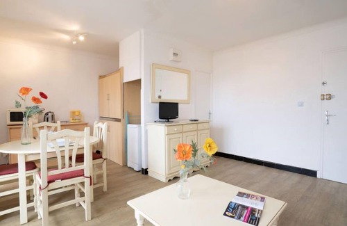 La Jetee Apartment | Les Amandiers by Interhome