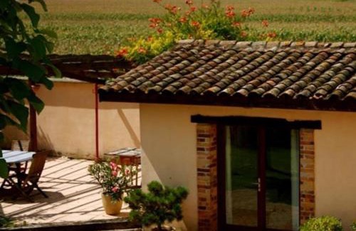 Saint-Jean-de-Thurigneux Bed & Breakfast | Les Barelles