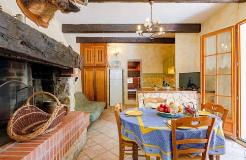 Regusse House | Les Campaou by Interhome