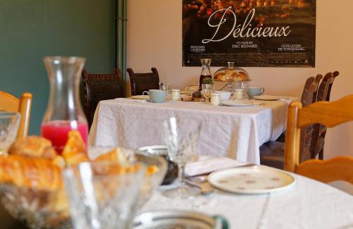 Argenton-les-Vallees House | Les Chambres de la Vallée