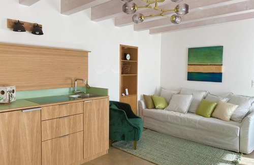 Cudrefin Apartment | Les Champs: logement dans batisse de 1718 rénovée