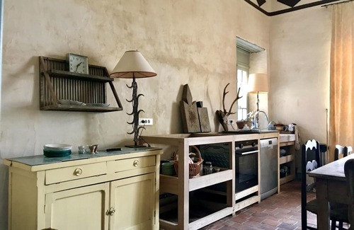 Saint-Fargeau House | Les Charmilles, a charming house in the historic heart of Saint-Fargeau