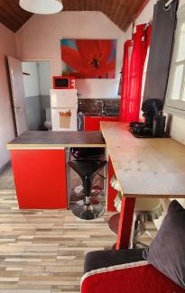 Maimbeville House | Les coquelicots