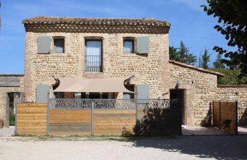 Bourg-les-Valence House | Les Gîtes de Genas