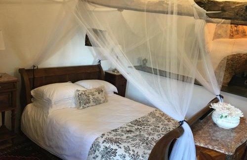 Caylus House | Les Gîtes Pérard