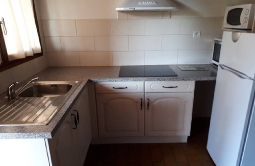 Eugenie-les-Bains Apartment | Les Genêts (T2 duplex) with swimming pool