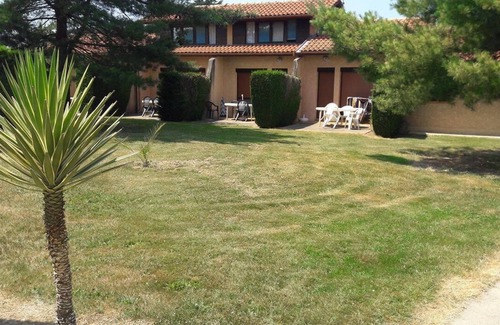 Eugenie-les-Bains Apartment | Les Genêts (T2 duplex) with swimming pool