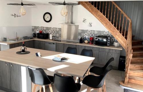 Lussac House | Les Gites de Pilot