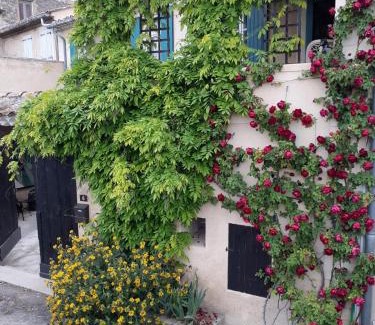 Grignan House | Les Grés Logis de Charme