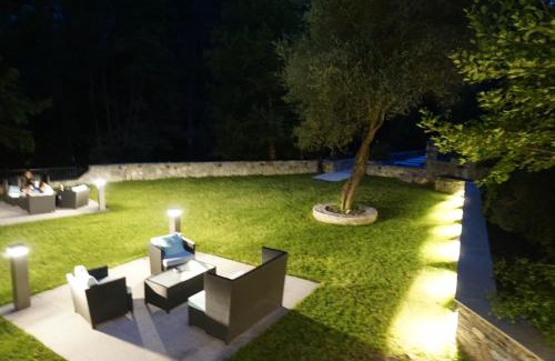 Corte Hotel | Les Jardins De La Glacière