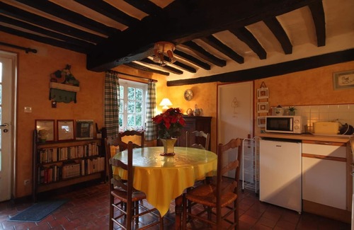 Benesville House | Les Rhododendrons - BENESVILLE