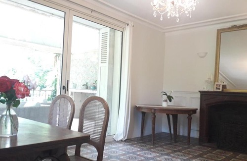 Cormeilles-en-Vexin Bed & Breakfast | Les Salons Fleuris