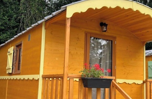 Carentoir Cabin | Les Temps Heureux