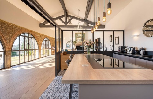 Saint-Didier-au-Mont-d'Or Villa | Les Voutes - Beautiful property with swimming pool