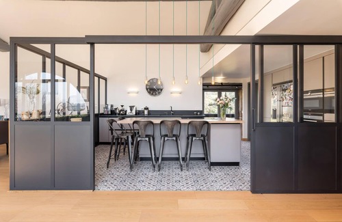 Saint-Didier-au-Mont-d'Or Villa | Les Voutes - Beautiful property with swimming pool