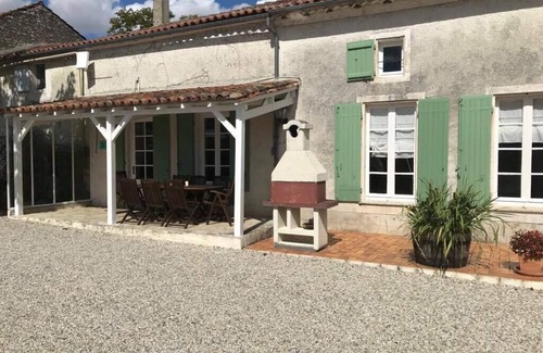 Bagnizeau Cottage | Les Vieilles Ombres - La Vigne