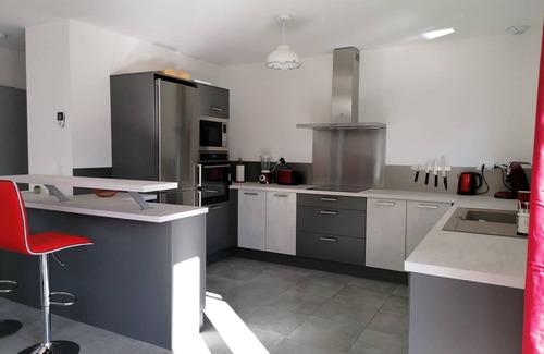 Plaisians Villa | Les Villas Dorées - Villa Soleil facing Mont Ventoux