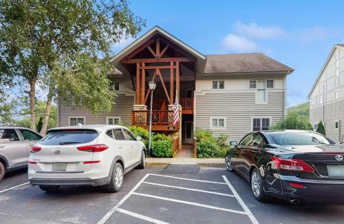 Seven Devils Apartment | Let's Stay Getaway