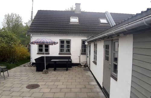 Hasle House | LEVKA BEACH