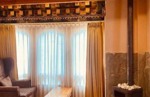 Paro Hotel | Lhayhuel Resort & Spa