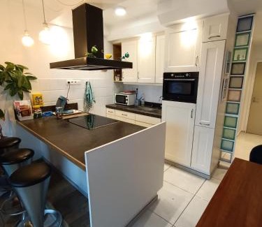 Outremeuse Apartment | Liège centre 13 Quai Godefroid Kurth POUR 2 PERS à 25 min gare Guillemins