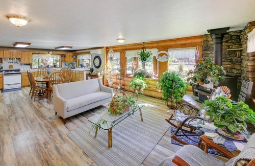 Libby House | Libby Home with Mountain Views Gazebo and Fire Pit!