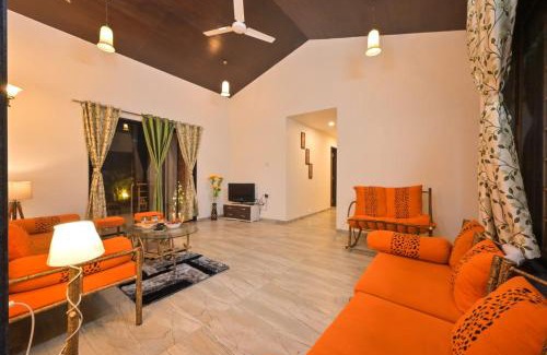 Mahabaleshwar House | Lifeline Villas- Backwater Breeze Valley View Luxurious Infinity Pool Villa With Huge Open Area