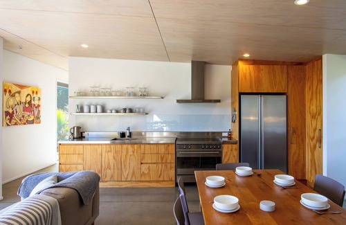 Tata Beach House | Ligar Escape - Golden Bay Holiday Home