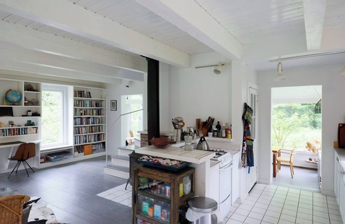 Southfield Cottage | Light-filled cottage