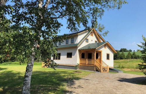 West Glover House | Light-filled family-friendly lakeside home in W. Glover, VT.