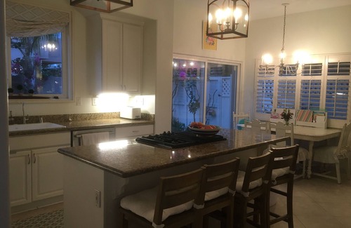 Country Club House | Light-Filled Luxury in Best Location of La Jolla