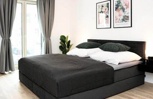 Braunschweig City Center Apartment | LIGHTPLACE Design Boxspring Balkon 2 Smart TV Innenstadt