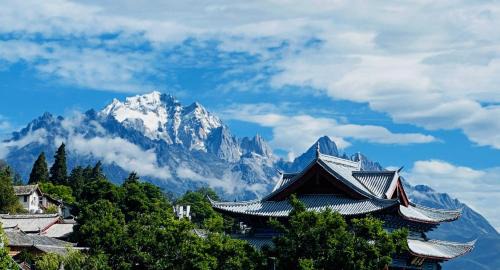 Dayan Old Town House | Lijiang Listen Deer Snow Mountain Viewing Guesthouse