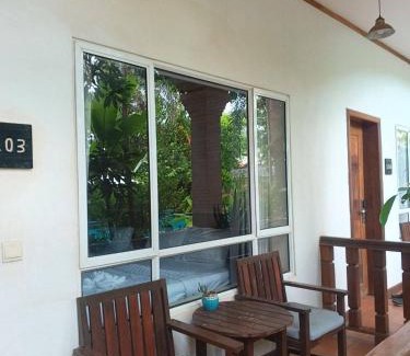 Sangkat Sla Kram Hotel | Lika's Family Pool Villa