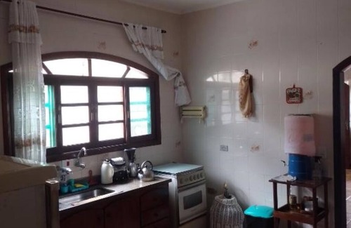 Vila Balnearia House | Linda Casa PG: Comércio, Centro Turístico do Caiçara, 2 QDS da Praia. Confira!