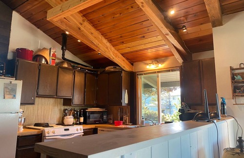 Roads End House | Lincoln City/Road's End Furnished Oregon Coast Cozy Home for Rent