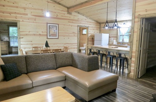 Nelsonville Cabin | Lincolnwood Cabin - Ridgetop Views - Trails on Property