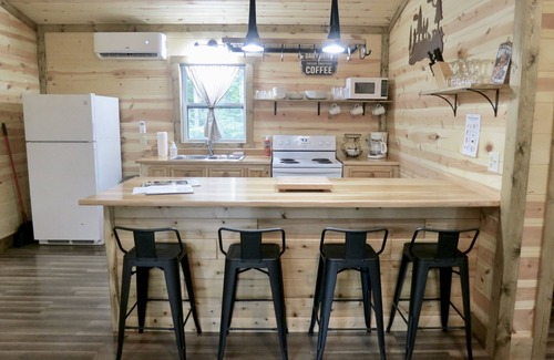 Nelsonville Cabin | Lincolnwood Cabin - Ridgetop Views - Trails on Property