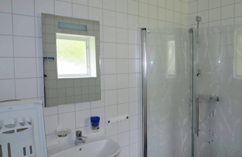 Adelso House | Lindby Pärlan by Interhome