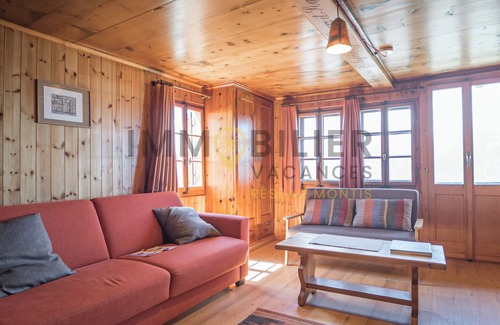 Chandolin Apartment | Linen is not included in the service. We provide, if desired, linen packages including bed linen, ba