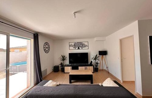 Saint-Gilles Villa | Lion house