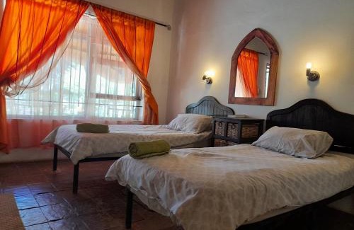 Otjiwarongo House | Lion's Den Guesthouse Otjiwarongo