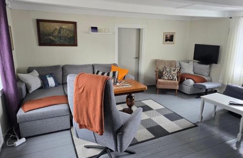 Vestvagøy House | Lite hus ved sjøen